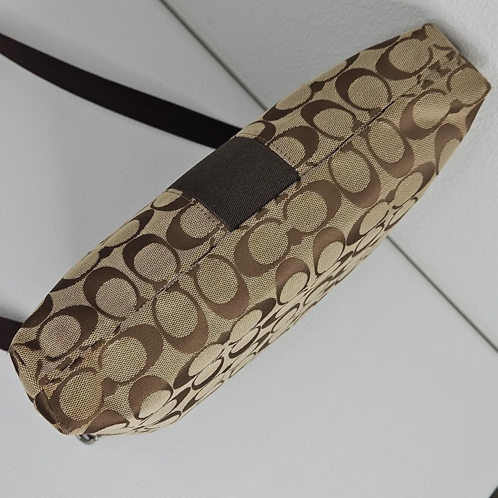 Authentic Coach Monogram Leather SOHO Crossbody Shoulder Bag - Picture 10 of 15